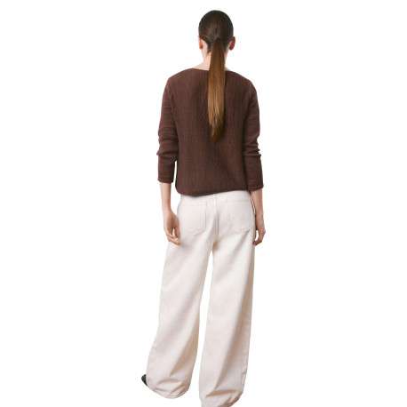 Pull marron uni pourvu d'une coupe droite et de manches longues - Image 3