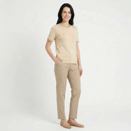 Pull Missy beige uni pourvu de manches courtes et d'un col rond - Image 3