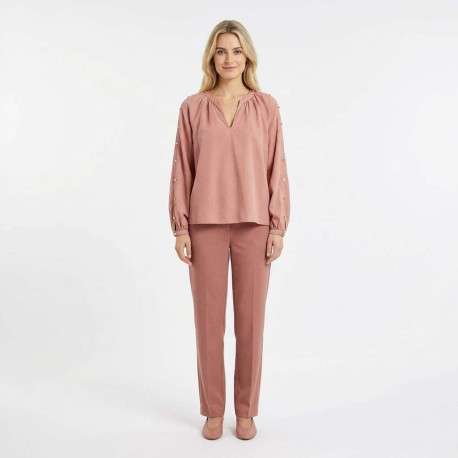 Blouse Bonnie rose unie pourvue de manches longues et d'un col tunisien - Image 2
