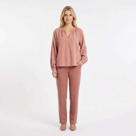 Blouse Bonnie rose unie pourvue de manches longues et d'un col tunisien - Image 4