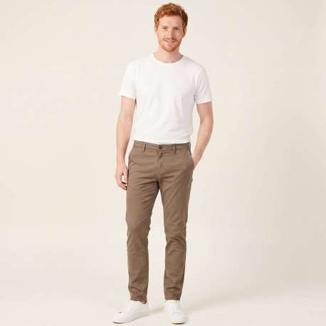 Pantalon chino en coton marron avec 4 poches et une coupe slim - Image 6