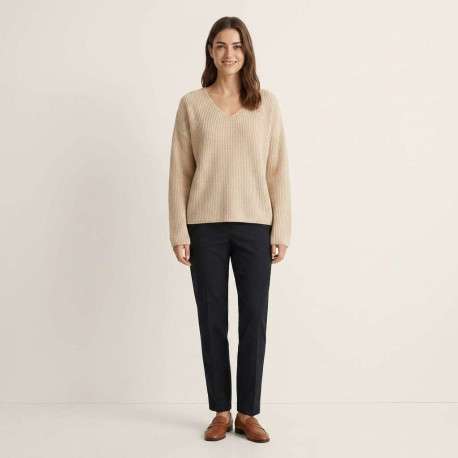 Pull beige uni pourvu d'une coupe droite et de manches longues - Image 4