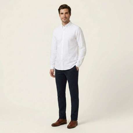 Chemise blanche unie en coton avec une coupe droite et un col à revers - Image 3