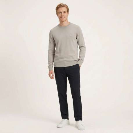 Pull en coton taupe uni avec une coupe droite et un col rond - Image 3