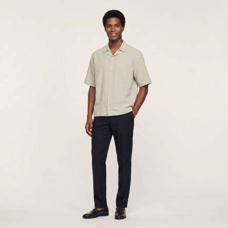Chemise beige à coupe droite pourvue d'un col cubain et de manches courtes - Image 3