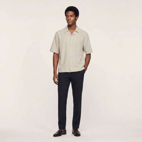 Chemise beige à coupe droite pourvue d'un col cubain et de manches courtes - Image 4