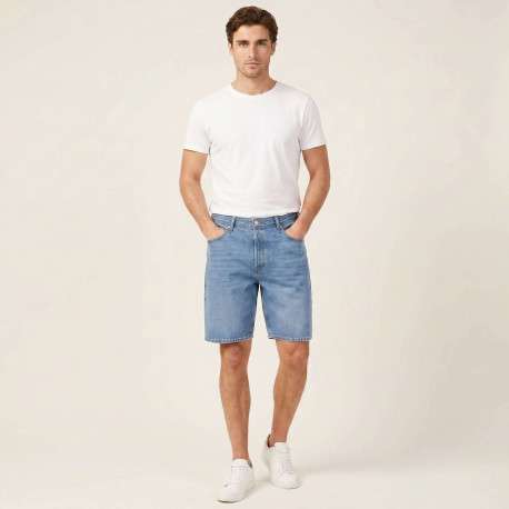 Short en coton bleu délavé avec une coupe droite et 1 bouton de fermeture - Image 5