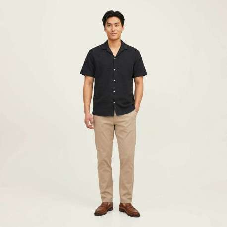 Chemise noire en crochet pourvue d'un col cubain et de manches courtes - Image 3