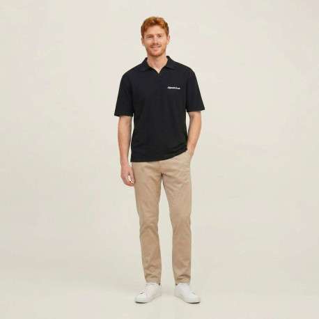 Polo en coton biologique noir uni avec une coupe droite et un col à revers - Image 5