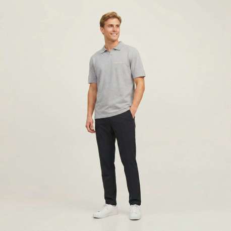 Polo en coton biologique gris uni avec une coupe droite et un col à revers - Image 5