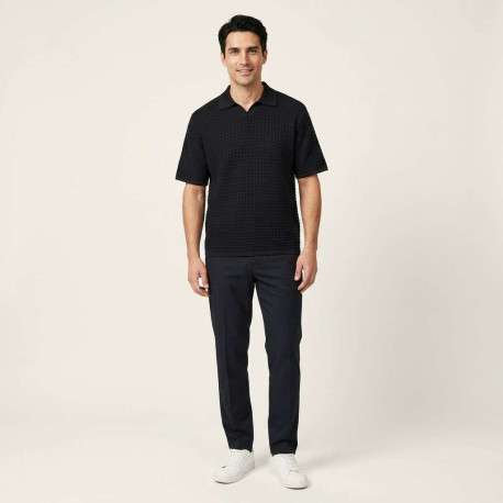 Polo en coton biologique noir à coupe droite pourvu d'un col à revers - Image 3