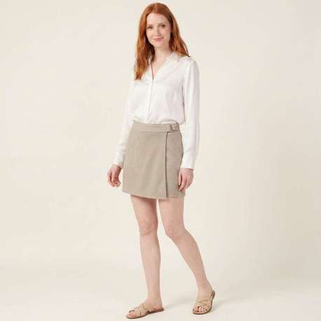 Jupe-short beige unie pourvue d'une coupe droite et d'une taille élastiquée - Image 6