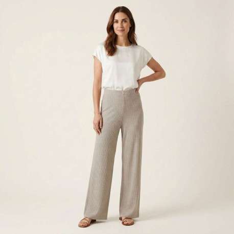 Pantalon beige uni pourvu d'une coupe large et d'une taille haute - Image 5