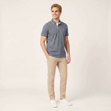 Polo en coton biologique bleu gris uni avec une coupe slim et un col à revers - Image 3
