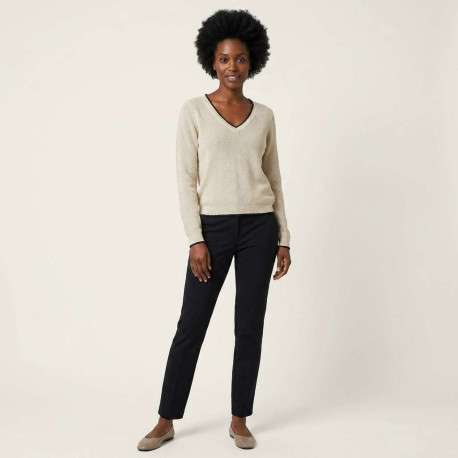 Pull beige uni pourvu de manches longues et d'une coupe droite - Image 2