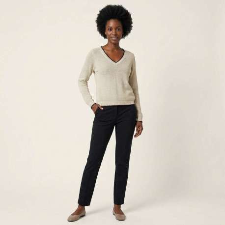 Pull beige uni pourvu de manches longues et d'une coupe droite - Image 3