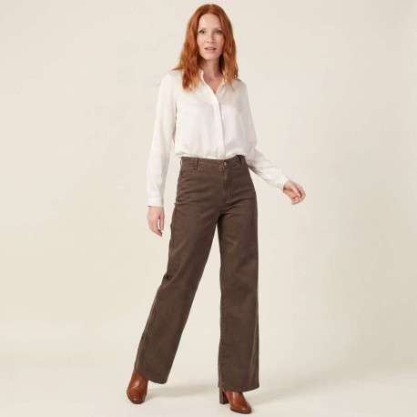 Pantalon chino marron à coupe ample pourvu d'une fermeture zippée et boutonnée - Image 4