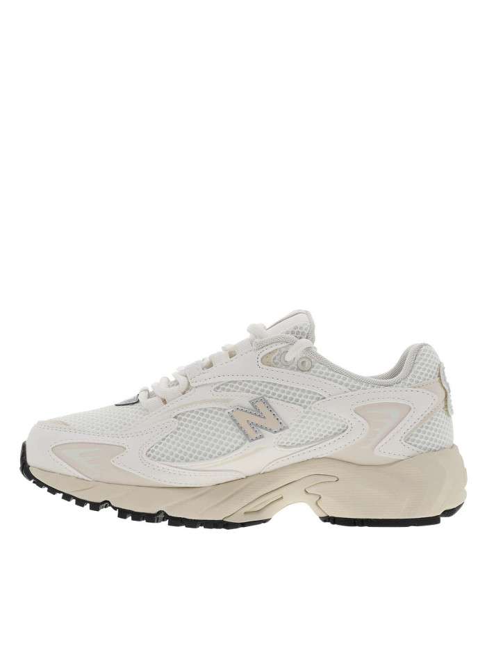 Baskets multisport 725...
