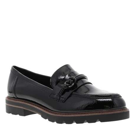 Mocassins noirs vernis à semelle plate avec un bijou à l'avant - Image 4
