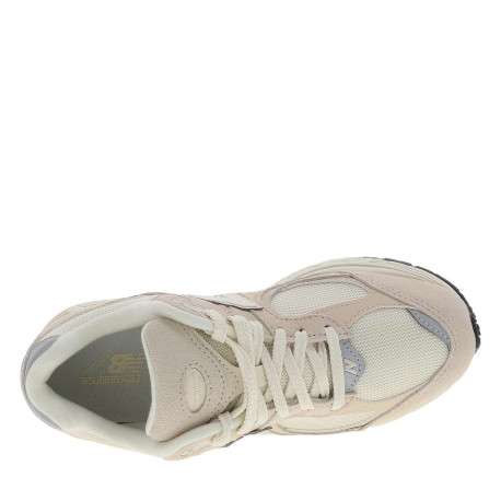 Baskets multisport écrues à talon plat avec un logo brodé sur les côtés - Image 4
