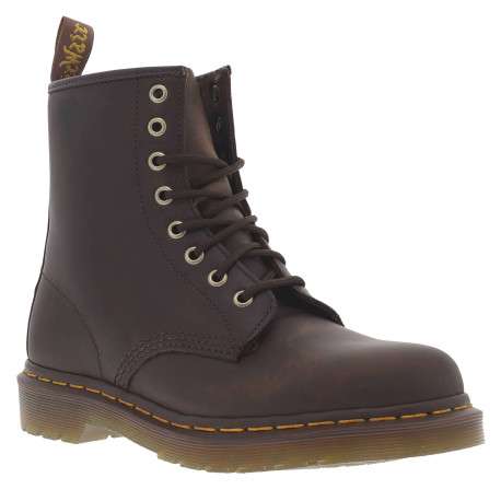 Bottines en cuir marron à talon décroché bas avec des lacets ronds