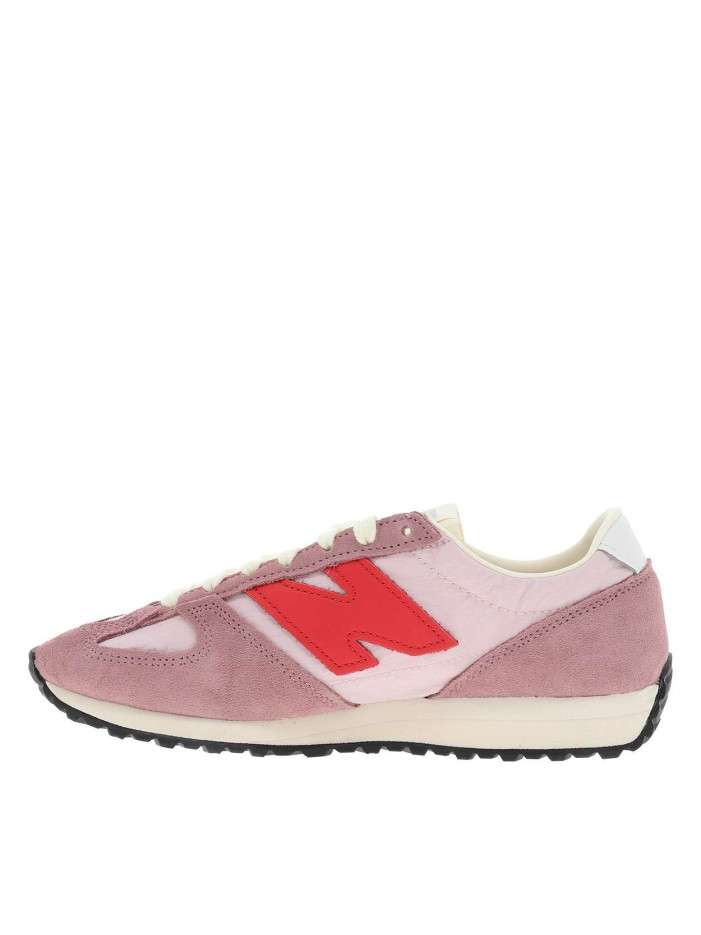 Baskets tennis mauve avec...