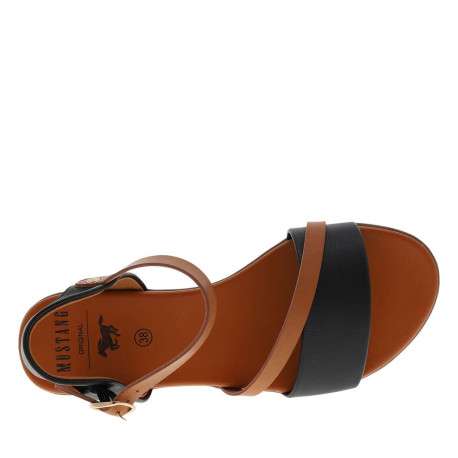 Nu-pieds noirs et camel à talon plat avec une boucle à ardillon - Image 4