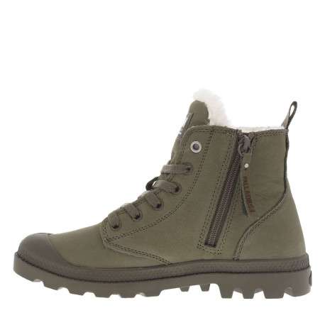Bottines en cuir nubuck kaki à talon plat avec des lacets et un zip latéral - Image 8