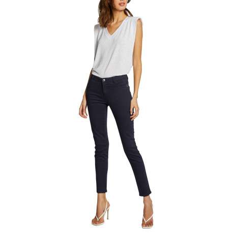 Pantalon 5 poches marine uni avec une coupe slim et des passants pour ceinture - Image 10