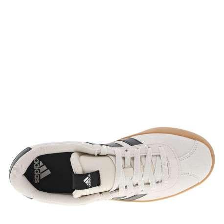 Tennis noires et beiges à talon plat avec des lacets blancs larges - Image 4