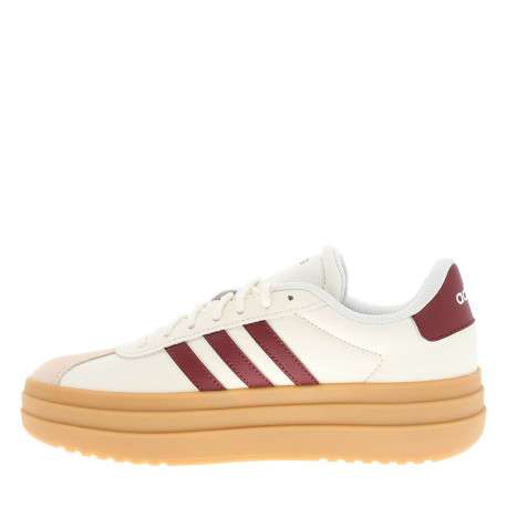 Tennis en cuir écrues avec semelle à talon plateau et lacets ronds
