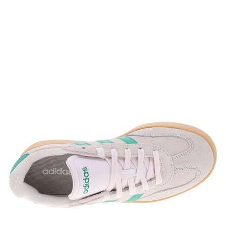 Baskets tennis en cuir roses à talon plat avec des lacets et un logo vert - Image 4