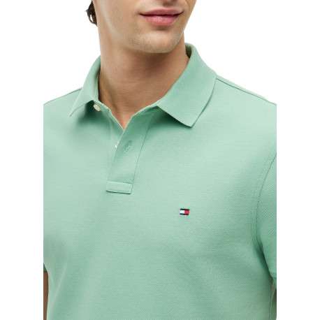 Polo en coton biologique vert à coupe ajustée pourvu d'un col boutonné - Image 4