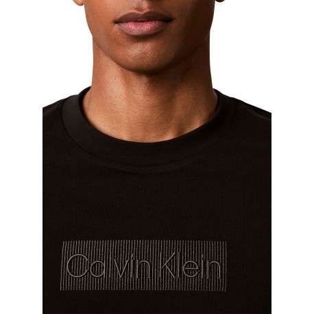 T-shirt en coton noir à imprimé avec une coupe droite et un col rond - Image 6