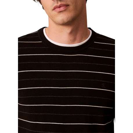 Pull en laine noir à rayures avec une coupe droite et un col rond - Image 5