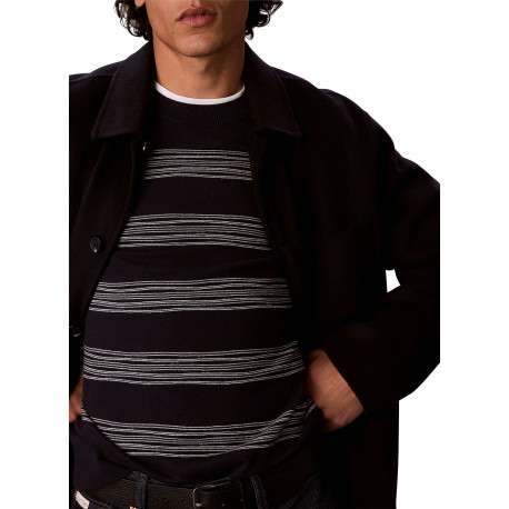 Pull en coton marine à rayures avec une coupe droite et un col rond - Image 5