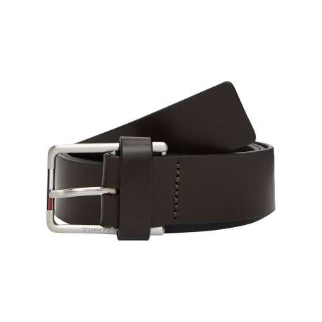 Ceinture en cuir de buffle marron pourvue d'une boucle ardillon rectangulaire
