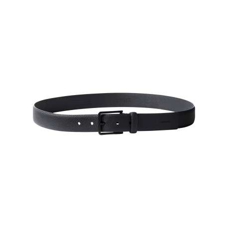 Ceinture en cuir de vache noire unie avec une boucle à ardillon