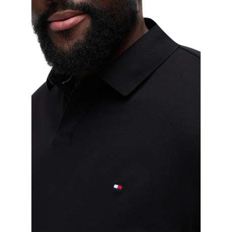 Polo en coton biologique noir à coupe droite pourvu d'un col boutonné - Image 4