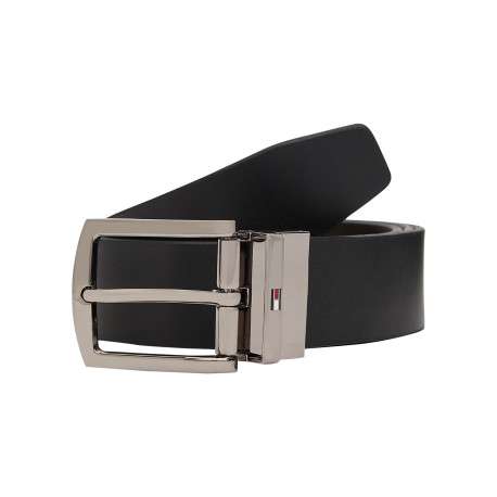 Ceinture en cuir de vache noire pourvue d'une boucle pivotante