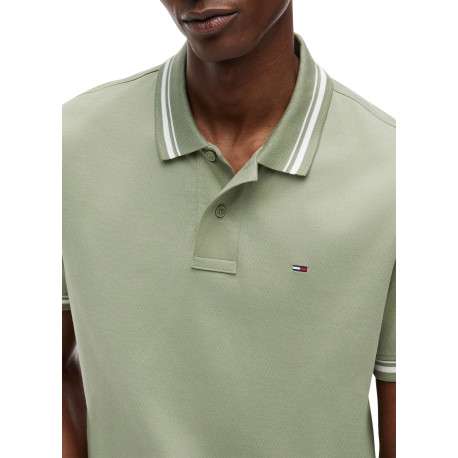 Polo en coton olive à coupe droite pourvu d'un col à revers boutonné - Image 4