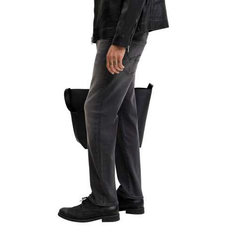 Jean noir uni avec une coupe slim muni d'un zip et d'un bouton - Image 6