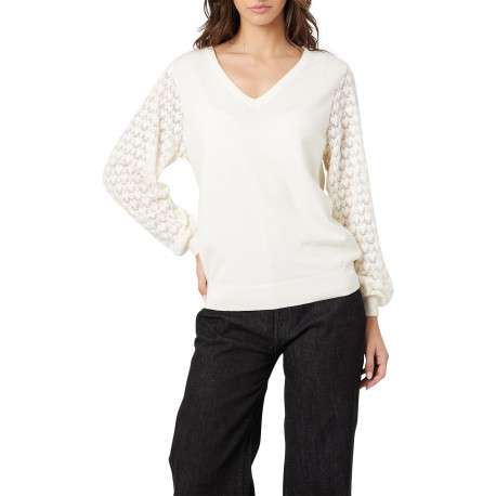 Pull blanc uni avec une coupe droite et des manches longues