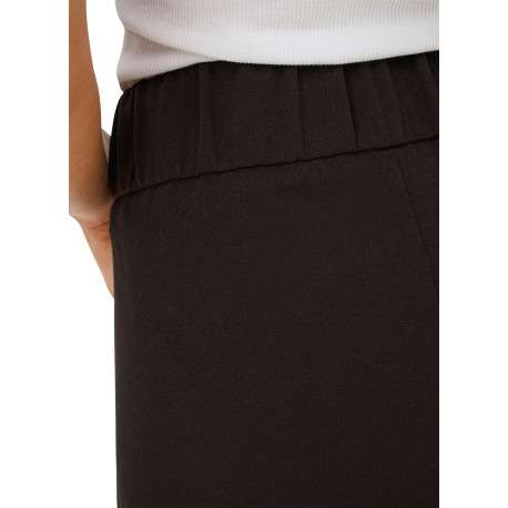 Pantalon chino chocolat uni avec une coupe droite et une taille élastiquée - Image 7
