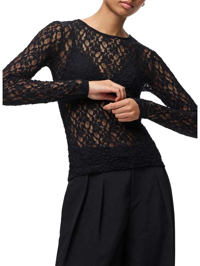 T-shirt noir uni avec une...