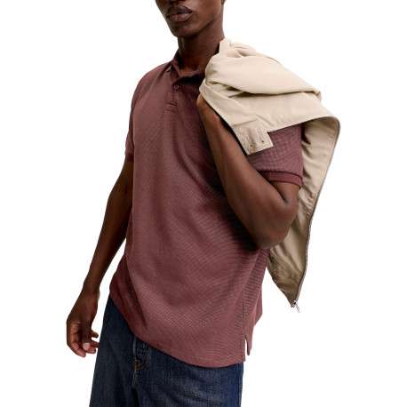 Polo en coton mélangé chocolat uni avec une coupe droite et un col boutonné - Image 6
