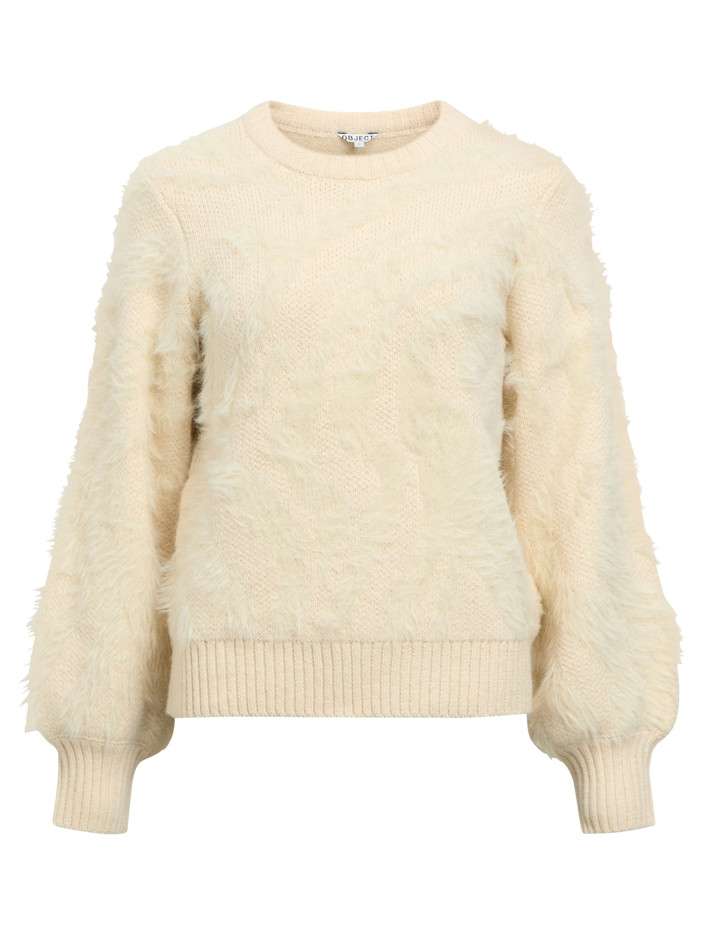 Pull beige à coupe droite...