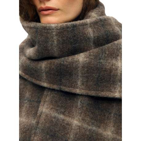 Manteau gris à carreaux pourvu d'une grande écharpe amovible - Image 6