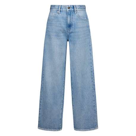 Jean bleu avec une coupe flare muni d'un zip et d'un bouton