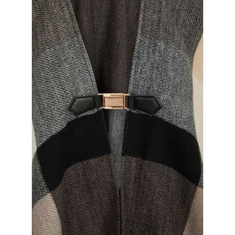 Poncho multicolore à coupe ample pourvu d'un col v avec fermoir doré - Image 2